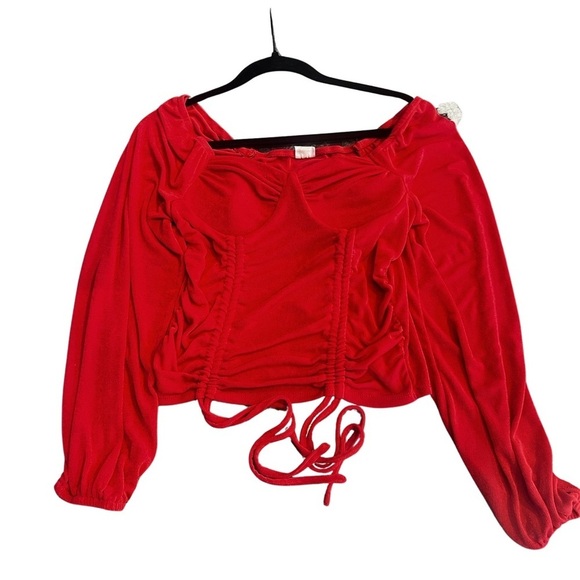 No Boundaries Juniors' Ruched Peasant Top - Picture 6 of 16